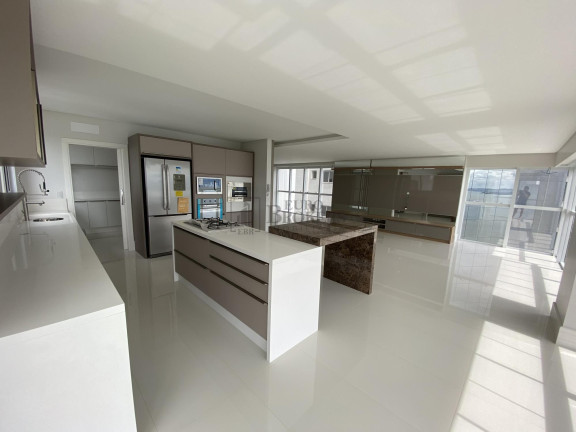 Imagem Apartamento com 5 Quartos à Venda, 237 m² em Centro - Balneário Camboriú Imagem Apartamento com 5 Quartos à Venda, 237 m² em Centro - Balneário Camboriú