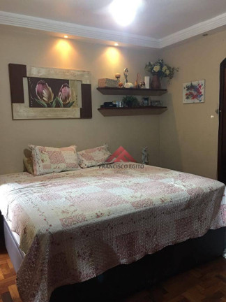 Imagem Casa com 4 Quartos à Venda, 350 m² em Fonseca - Niterói Imagem Casa com 4 Quartos à Venda, 350 m² em Fonseca - Niterói