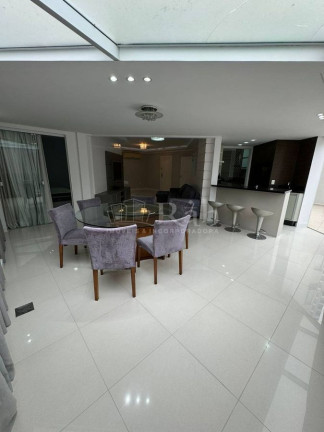 Imagem Apartamento com 3 Quartos à Venda, 219 m² em Centro - Balneário Camboriú Imagem Apartamento com 3 Quartos à Venda, 219 m² em Centro - Balneário Camboriú
