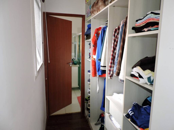 Imagem Casa com 4 Quartos à Venda, 400 m² em Golf Gardens - Carapicuíba Imagem Casa com 4 Quartos à Venda, 400 m² em Golf Gardens - Carapicuíba