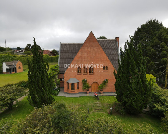 Imagem Casa com 4 Quartos à Venda, 530 m² em Região Do Alto Da Vila Inglesa - Campos Do Jordão Imagem Casa com 4 Quartos à Venda, 530 m² em Região Do Alto Da Vila Inglesa - Campos Do Jordão