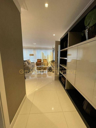 Imagem Apartamento com 3 Quartos à Venda, 150 m² em Centro - Balneário Camboriú Imagem Apartamento com 3 Quartos à Venda, 150 m² em Centro - Balneário Camboriú