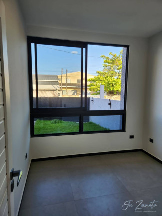 Imagem Casa com 3 Quartos à Venda, 77 m² em Bom Retiro - Matinhos Imagem Casa com 3 Quartos à Venda, 77 m² em Bom Retiro - Matinhos