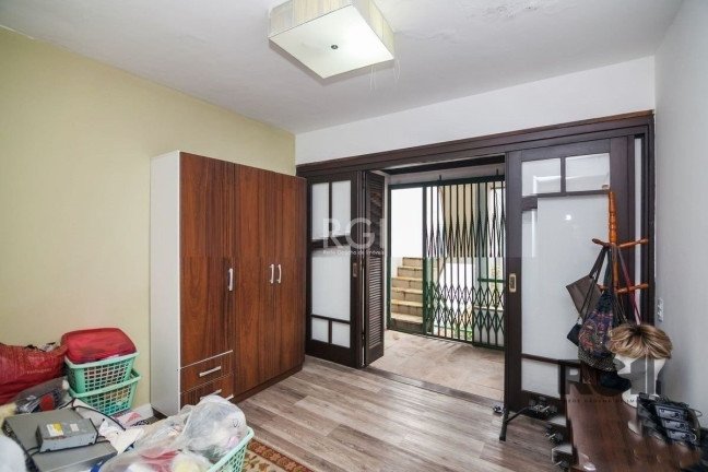 Imagem Casa com 3 Quartos para Alugar, 253 m² em Rio Branco - Porto Alegre Imagem Casa com 3 Quartos para Alugar, 253 m² em Rio Branco - Porto Alegre