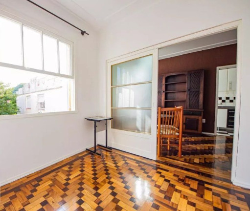 Imagem Apartamento com 2 Quartos à Venda, 51 m² em Moinhos De Vento - Porto Alegre Imagem Apartamento com 2 Quartos à Venda, 51 m² em Moinhos De Vento - Porto Alegre