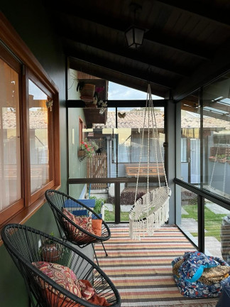 Imagem Casa com 4 Quartos à Venda, 180 m² em Ambrósio - Garopaba