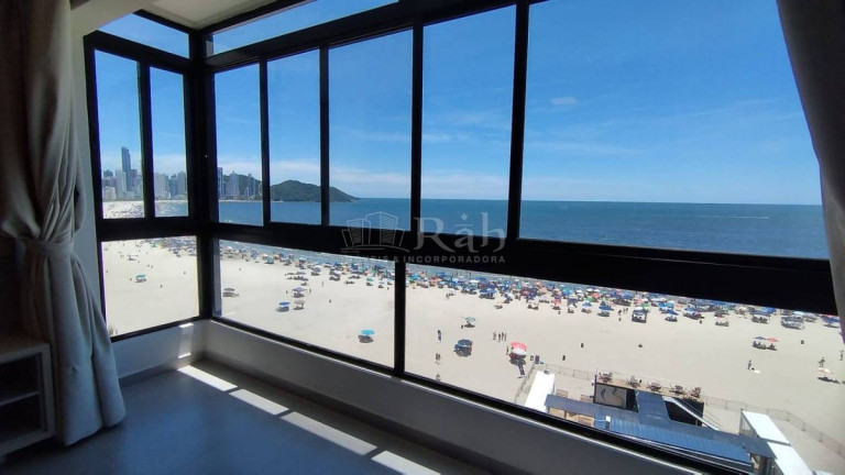 Apartamento com 3 Quartos para Alugar, 131 m² em Centro - Balneário Camboriú