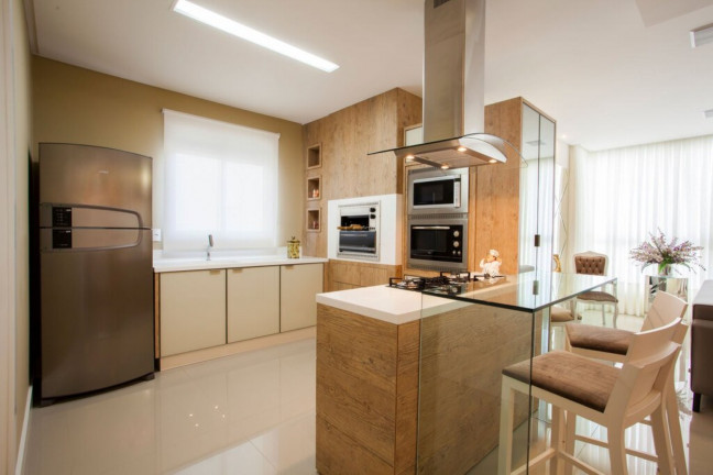 Imagem Imóvel com 4 Quartos à Venda, 137 m² em Centro - Balneário Camboriú Imagem Imóvel com 4 Quartos à Venda, 137 m² em Centro - Balneário Camboriú