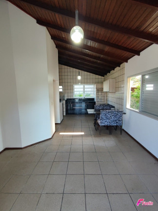 Imagem Casa com 5 Quartos à Venda, 259 m² em Santinho - Florianópolis Imagem Casa com 5 Quartos à Venda, 259 m² em Santinho - Florianópolis