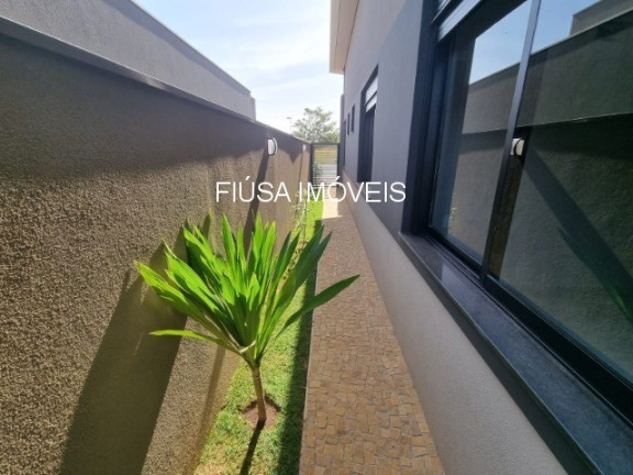 Imagem Casa com 3 Quartos à Venda, em Vila Do Golf - Ribeirão Preto Imagem Casa com 3 Quartos à Venda, em Vila Do Golf - Ribeirão Preto