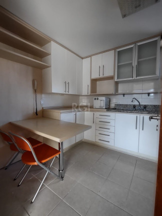Imagem Apartamento com 3 Quartos à Venda, 90 m² em Cristal - Porto Alegre Imagem Apartamento com 3 Quartos à Venda, 90 m² em Cristal - Porto Alegre