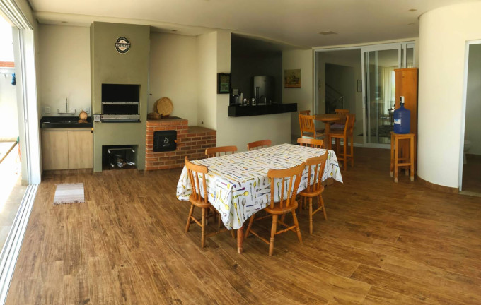 Imagem Casa com 3 Quartos à Venda, 300 m² em São João Da Boa Vista Imagem Casa com 3 Quartos à Venda, 300 m² em São João Da Boa Vista