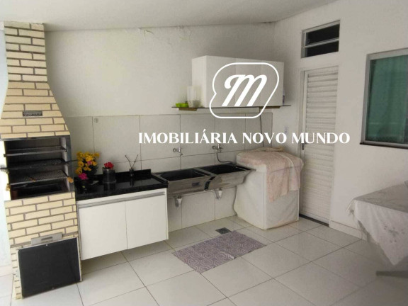 Imagem Casa com 3 Quartos à Venda, 250 m² em Segismundo Pereira - Uberlândia