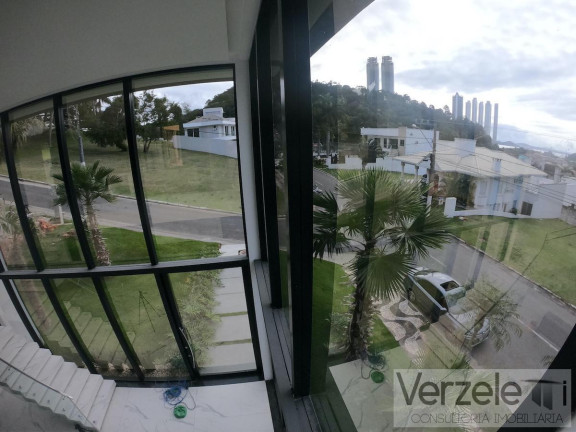 Imagem Casa com 4 Quartos à Venda, 530 m² em Barra - Balneário Camboriú