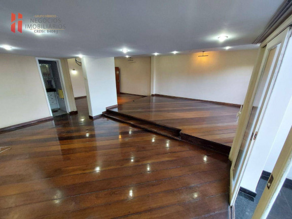 Imagem Apartamento com 3 Quartos à Venda, 210 m² em Copacabana - Rio De Janeiro Imagem Apartamento com 3 Quartos à Venda, 210 m² em Copacabana - Rio De Janeiro
