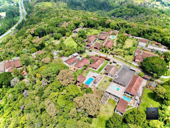 Imagem Imóvel com 3 Quartos à Venda, 260 m² em Parq. Rio São Lourenço - Juquitiba Imagem Imóvel com 3 Quartos à Venda, 260 m² em Parq. Rio São Lourenço - Juquitiba
