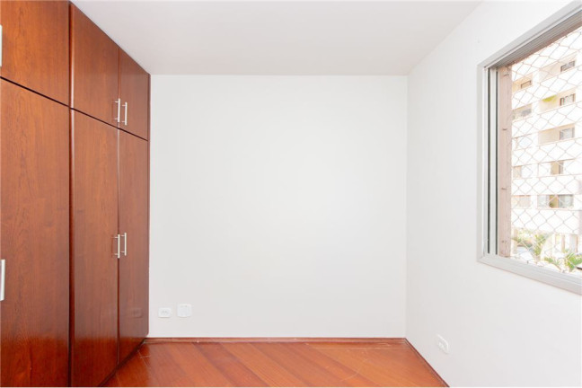Imagem Imóvel com 3 Quartos à Venda, em Itaquera - São Paulo Imagem Imóvel com 3 Quartos à Venda, em Itaquera - São Paulo