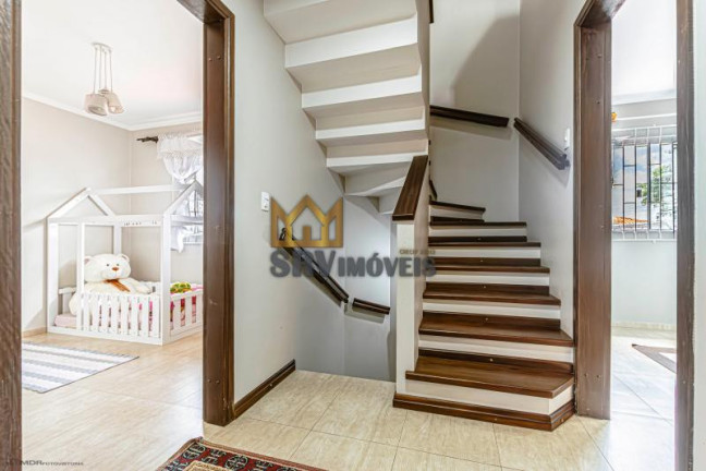 Imagem Sobrado com 3 Quartos à Venda, 131 m² em Hauer - Curitiba Imagem Sobrado com 3 Quartos à Venda, 131 m² em Hauer - Curitiba
