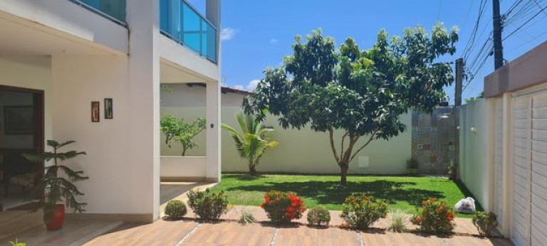 Imagem Casa com 5 Quartos à Venda, 340 m² em Estrada Do Côco - Lauro De Freitas Imagem Casa com 5 Quartos à Venda, 340 m² em Estrada Do Côco - Lauro De Freitas