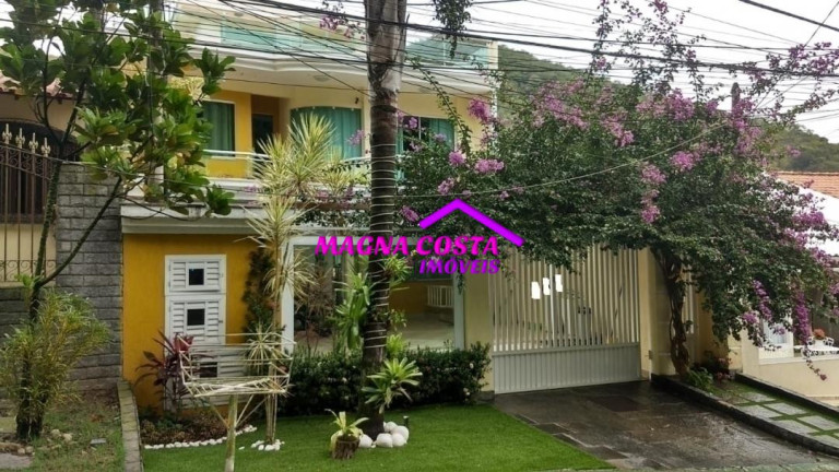Casa com 4 Quartos à Venda, 429 m² em Vila Valqueire - Rio De Janeiro