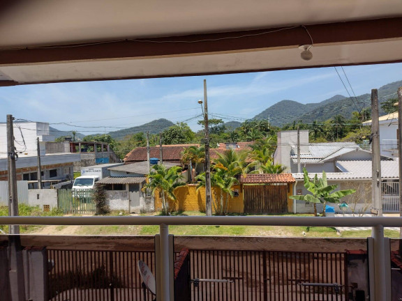 Sobrado com 2 Quartos à Venda, Locação ou Temporada, 100 m² em Jardim Beira Rio - Ubatuba
