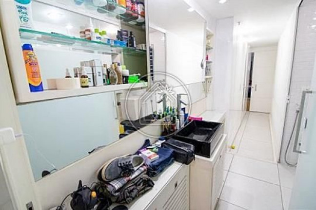 Imagem Cobertura com 2 Quartos à Venda, 115 m² em Lagoa - Rio De Janeiro Imagem Cobertura com 2 Quartos à Venda, 115 m² em Lagoa - Rio De Janeiro