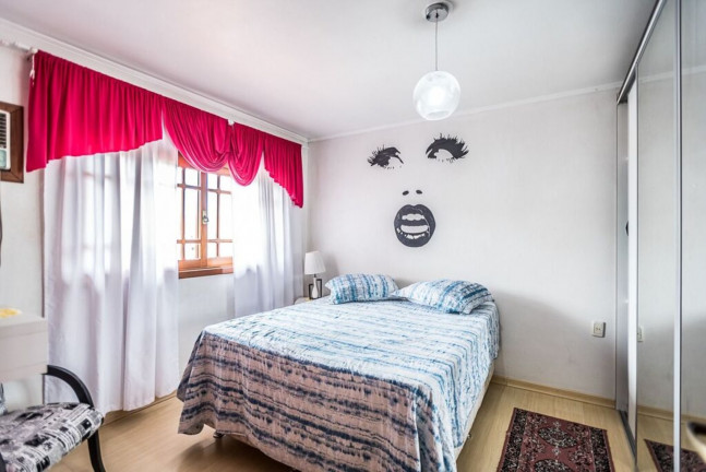 Imagem Imóvel com 4 Quartos à Venda, em Sarandi - Porto Alegre Imagem Imóvel com 4 Quartos à Venda, em Sarandi - Porto Alegre