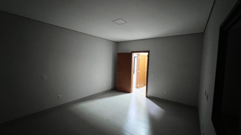 Imagem Casa com 3 Quartos à Venda, 250 m² em Condomínio Primor Das Torres - Cuiabá Imagem Casa com 3 Quartos à Venda, 250 m² em Condomínio Primor Das Torres - Cuiabá
