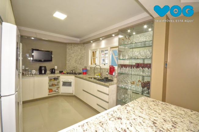 Imagem Casa com 4 Quartos à Venda, 220 m² em Centro Histórico - Porto Alegre