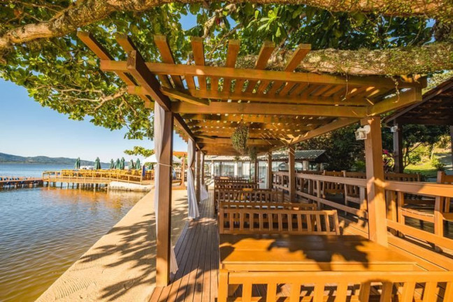 Imagem Casa com 3 Quartos à Venda, 284 m² em Lagoa Da Conceição - Florianópolis Imagem Casa com 3 Quartos à Venda, 284 m² em Lagoa Da Conceição - Florianópolis