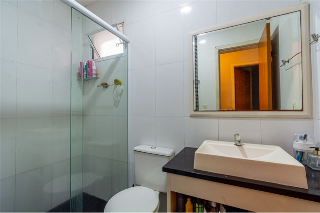 Imagem Casa com 3 Quartos à Venda, em Olaria - Canoas Imagem Casa com 3 Quartos à Venda, em Olaria - Canoas