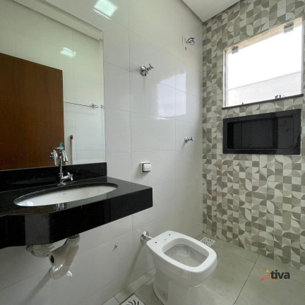 Imagem Casa com 2 Quartos à Venda, 70 m² Imagem Casa com 2 Quartos à Venda, 70 m²