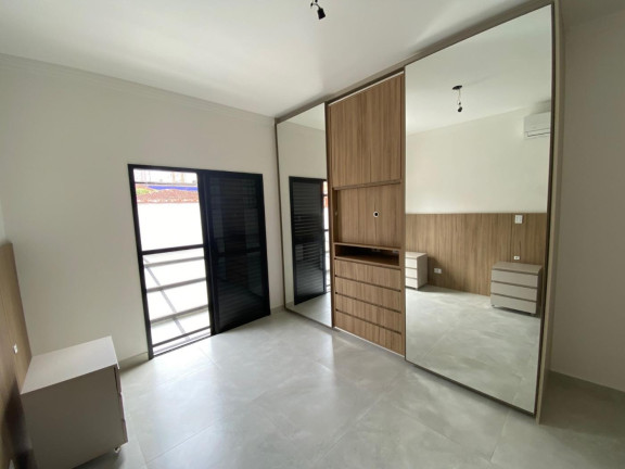 Imagem Casa com 3 Quartos à Venda, 123 m² em Boqueirão - Santos
