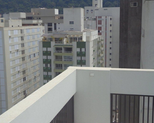 Imagem Imóvel com 4 Quartos à Venda, 600 m² em Pitangueiras - Guarujá Imagem Imóvel com 4 Quartos à Venda, 600 m² em Pitangueiras - Guarujá