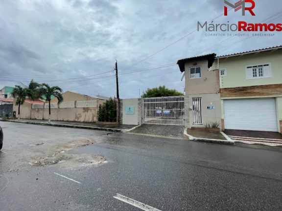 Imagem Casa com 3 Quartos à Venda, 100 m² em Cidade Dos Funcionários - Fortaleza Imagem Casa com 3 Quartos à Venda, 100 m² em Cidade Dos Funcionários - Fortaleza