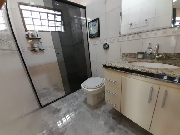Imagem Casa com 3 Quartos à Venda, 360 m² em Cabral - Contagem Imagem Casa com 3 Quartos à Venda, 360 m² em Cabral - Contagem