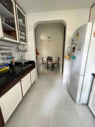 Imagem Sobrado com 3 Quartos à Venda, 323 m² em Vila Guarani (z Sul) - São Paulo