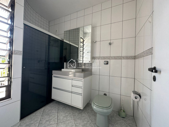 Imagem Casa com 3 Quartos à Venda, 198 m² em Estreito - Florianópolis