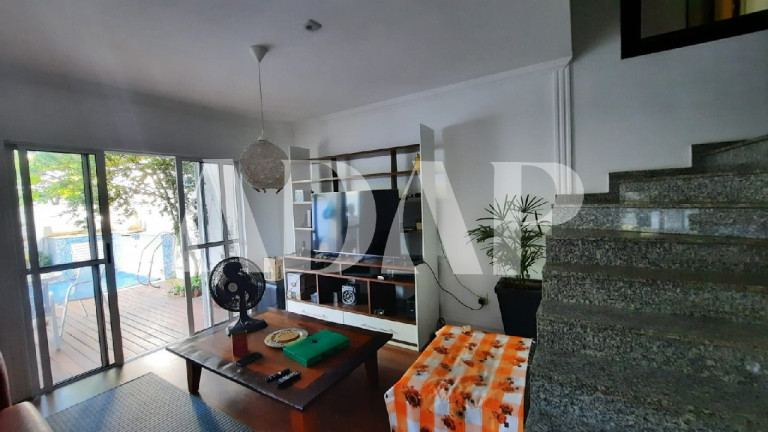 Imagem Casa com 3 Quartos à Venda, 180 m² em Vargem Pequena - Rio De Janeiro