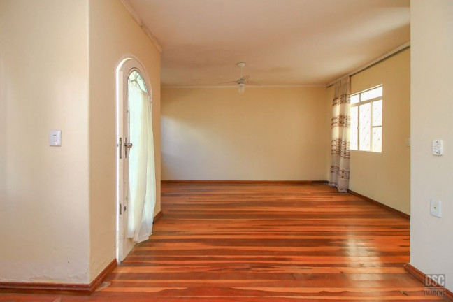 Imagem Casa com 3 Quartos à Venda, 139 m² em Ipanema - Porto Alegre Imagem Casa com 3 Quartos à Venda, 139 m² em Ipanema - Porto Alegre