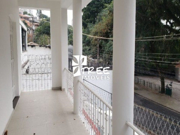 Imagem Sobrado à Venda, 450 m² em Pacaembu - São Paulo Imagem Sobrado à Venda, 450 m² em Pacaembu - São Paulo