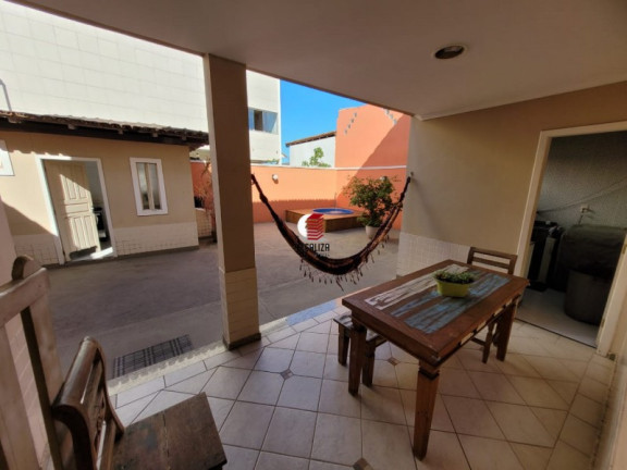Imagem Casa com 4 Quartos à Venda, 253 m² em Parque Residencial Laranjeiras - Serra