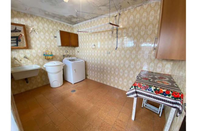Imagem Casa com 3 Quartos à Venda, 250 m² em Jardim Piqueroby - São Paulo Imagem Casa com 3 Quartos à Venda, 250 m² em Jardim Piqueroby - São Paulo
