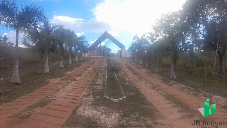 Imagem Imóvel com 3 Quartos à Venda, 40 m² em Zona Rural - Montes Claros Imagem Imóvel com 3 Quartos à Venda, 40 m² em Zona Rural - Montes Claros