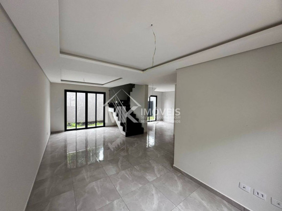 Imagem Sobrado com 2 Quartos à Venda, 148 m² em Uberaba - Curitiba Imagem Sobrado com 2 Quartos à Venda, 148 m² em Uberaba - Curitiba