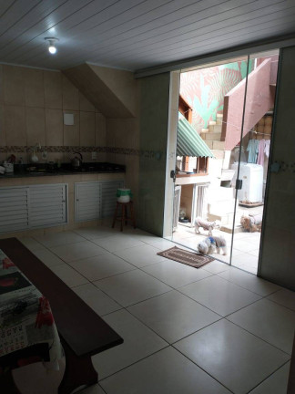 Imagem Casa com 6 Quartos à Venda, 150 m² em Saco Dos Limões - Florianópolis Imagem Casa com 6 Quartos à Venda, 150 m² em Saco Dos Limões - Florianópolis