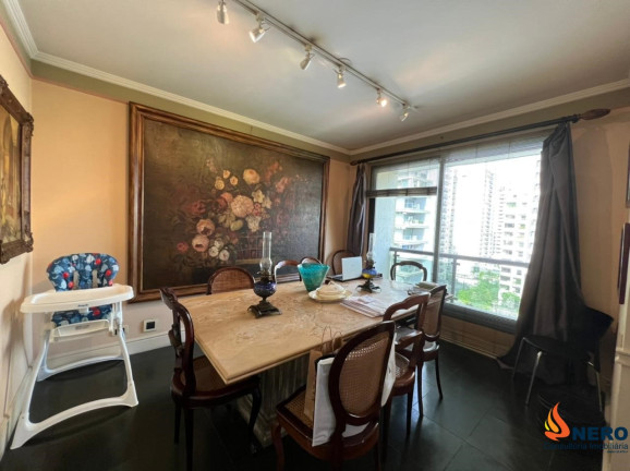 Imagem Imóvel com 4 Quartos à Venda, 220 m² em Itaim Bibi - São Paulo Imagem Imóvel com 4 Quartos à Venda, 220 m² em Itaim Bibi - São Paulo