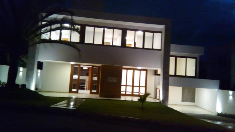 Imagem Casa com 4 Quartos à Venda, 425 m² em Portão - Lauro De Freitas Imagem Casa com 4 Quartos à Venda, 425 m² em Portão - Lauro De Freitas