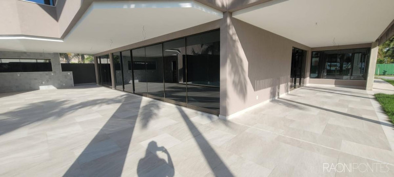 Imagem Casa de Condomínio com 4 Quartos à Venda, 900 m² em Barra Da Tijuca - Rio De Janeiro Imagem Casa de Condomínio com 4 Quartos à Venda, 900 m² em Barra Da Tijuca - Rio De Janeiro