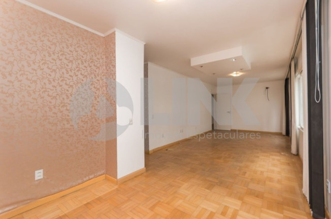 Imagem Apartamento com 3 Quartos à Venda, 120 m² em Moinhos De Vento - Porto Alegre Imagem Apartamento com 3 Quartos à Venda, 120 m² em Moinhos De Vento - Porto Alegre